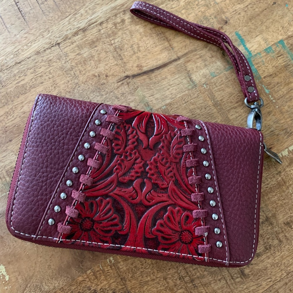 Western looking red wrist purse!